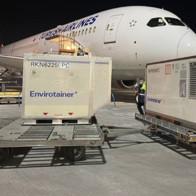 第一批中国新冠疫苗CoronaVac运抵乌克兰